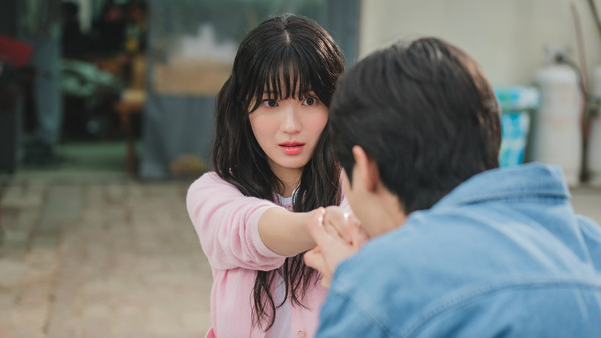 Diễn viên Hàn Quốc nổi tiếng Kim Hye Yoon