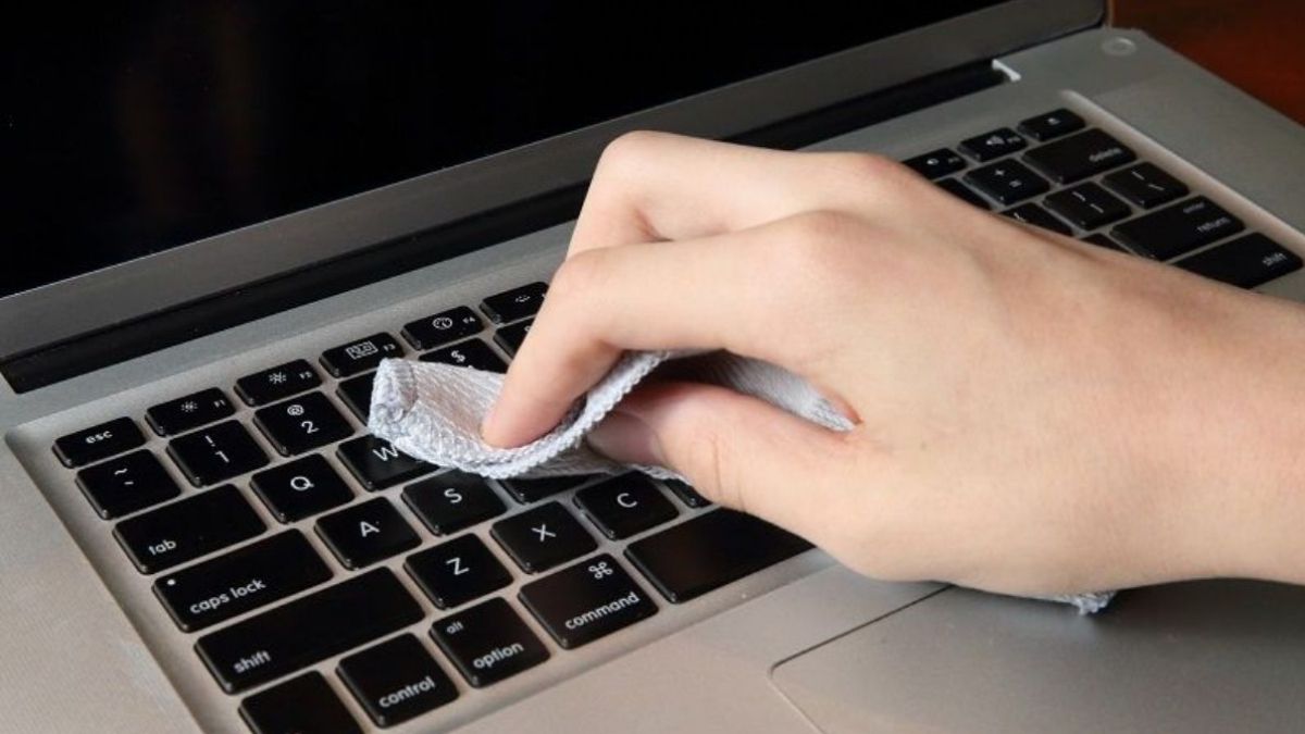 Quên vệ sinh bàn phím là lỗi người dùng hay mắc