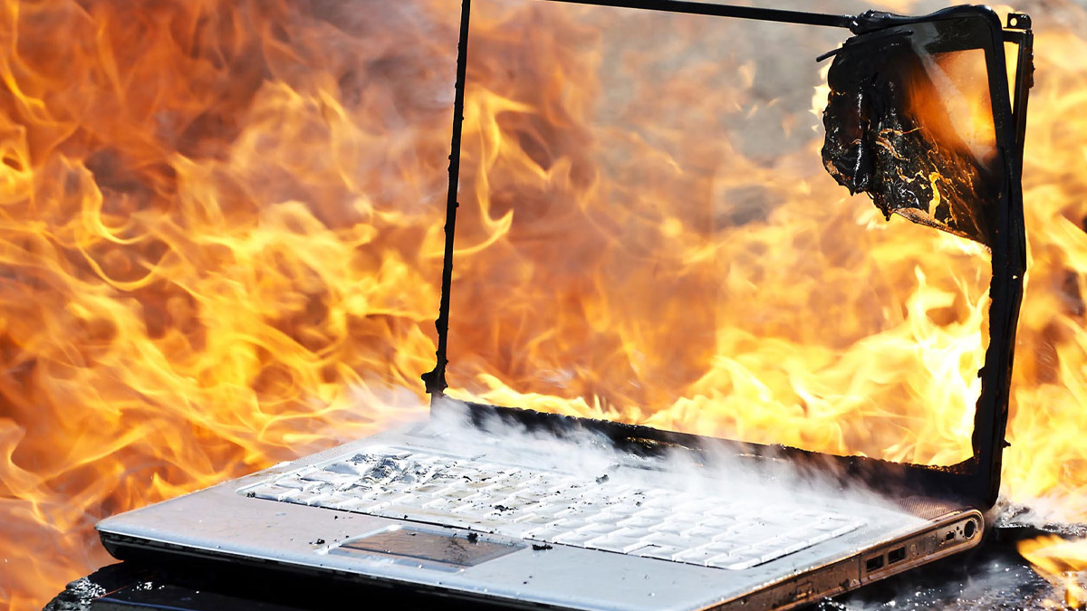 Laptop bị nóng có nguy hiểm không?