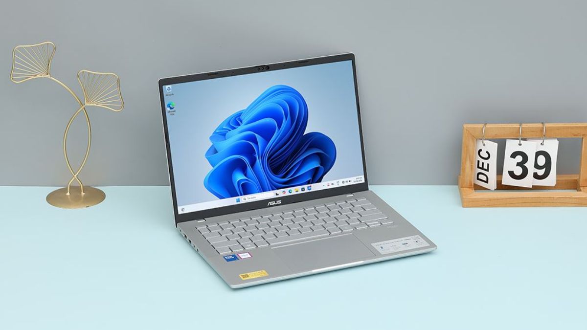 Laptop văn phòng mỏng nhẹ màu xám bạc