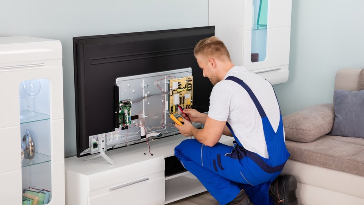 Khi nào bạn cần gọi thợ sửa chữa chuyên nghiệp?