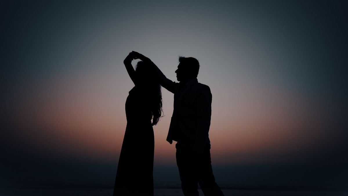 Biểu hiện của tình yêu lãng mạn