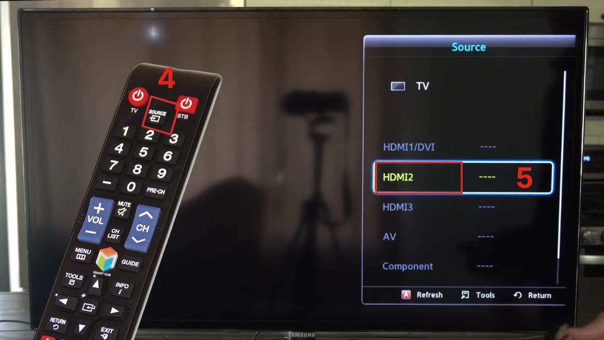 Kiểm tra nguồn phát và bật đúng thiết bị