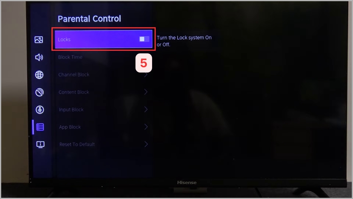 Kiểm tra tính năng khóa điều khiển của TV