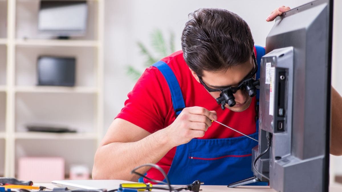 Dấu hiệu cho thấy cần sửa chữa tivi chuyên nghiệp