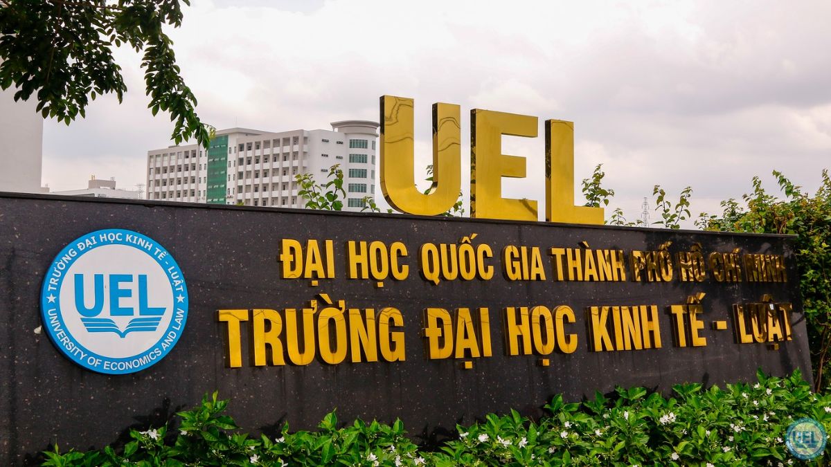 Phân tích xu hướng điểm chuẩn 2025 để dự đoán mức cạnh tranh
