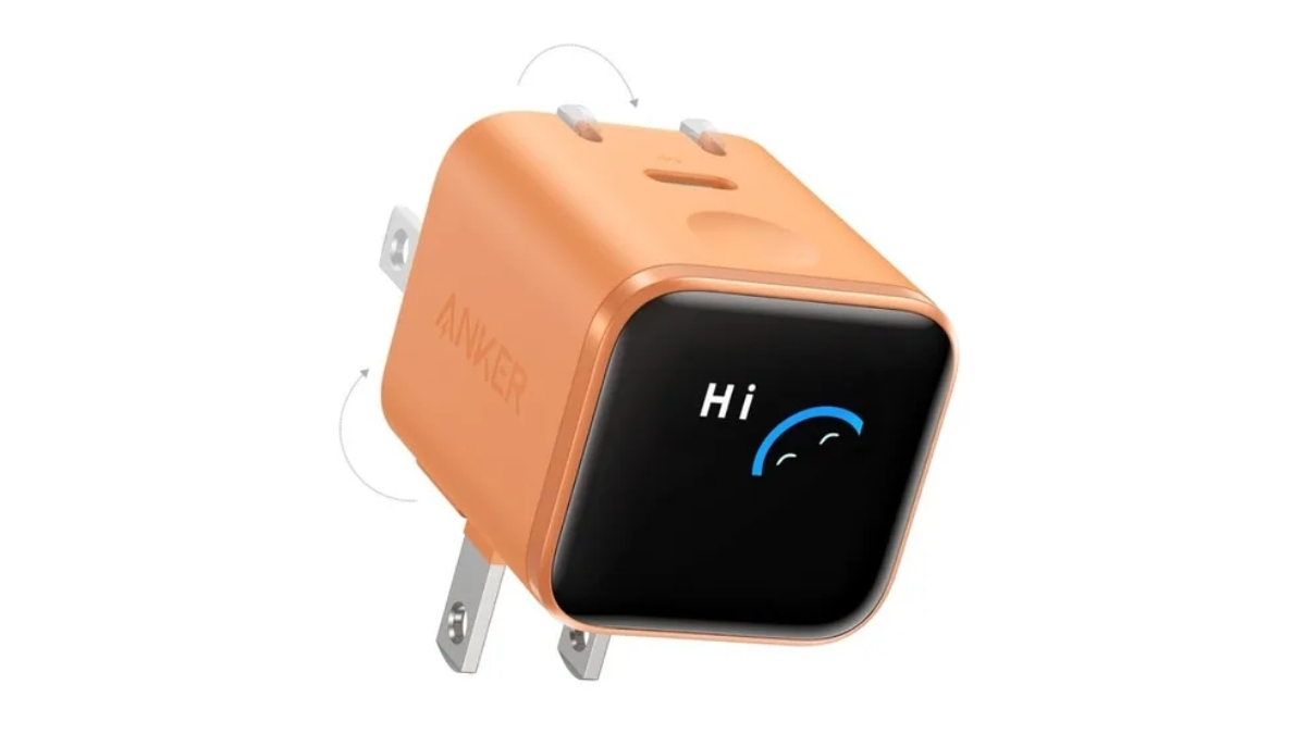  Anker Nano 45W cực kỳ nhỏ gọn với kích thước chỉ khoảng 3.5 cm, chân cắm gấp gọn