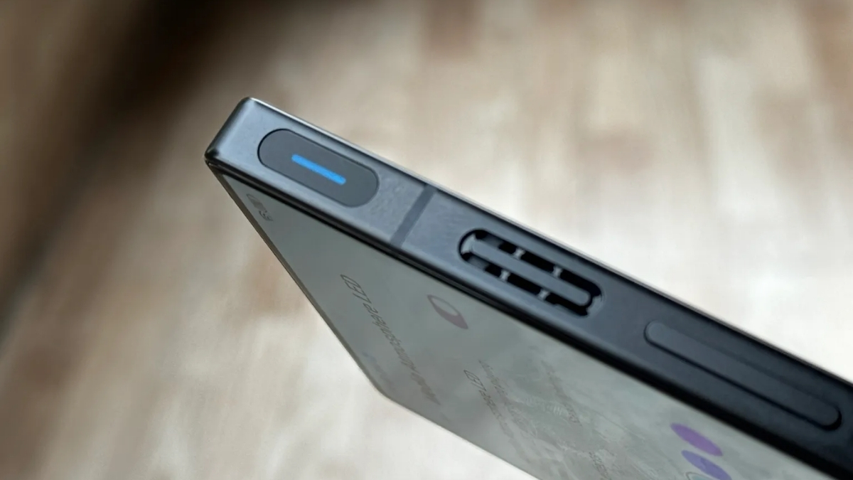 Nút điều khiển vật lý trên điện thoại của AYANEO là một điểm đáng mong chờ