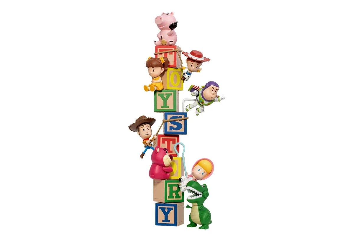 Vật phẩm đi kèm khi mua bộ sưu tập MSI MAG PANO Toy Story