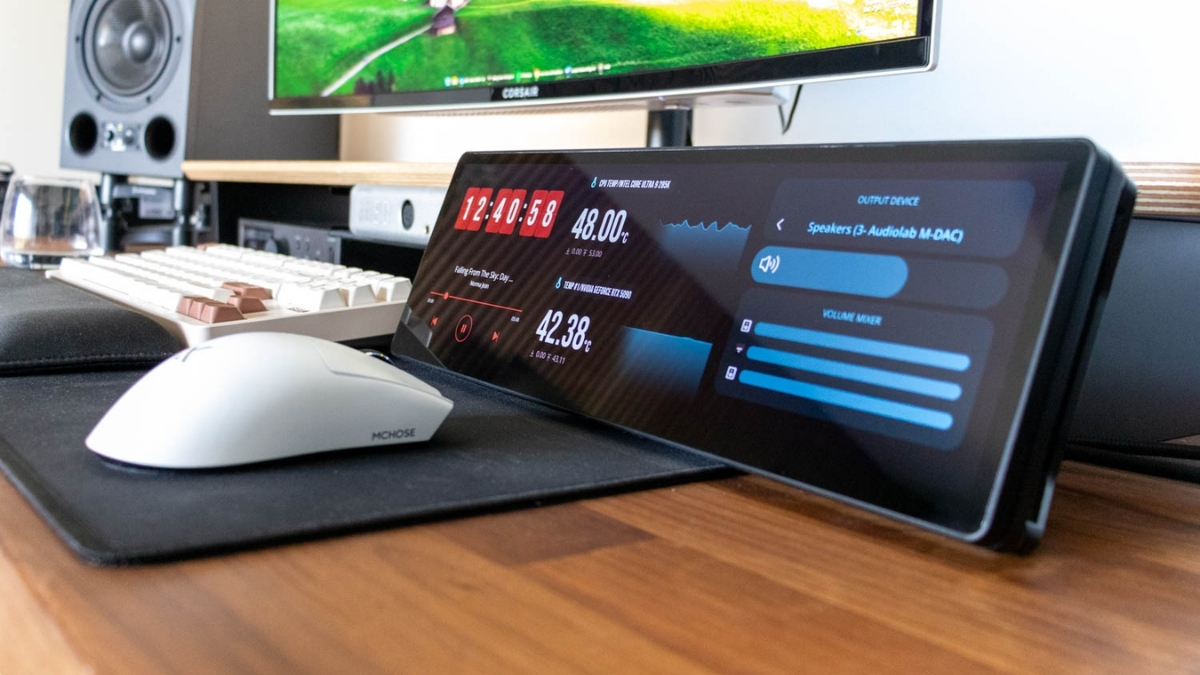 Cận cảnh Corsair Xeneon Edge