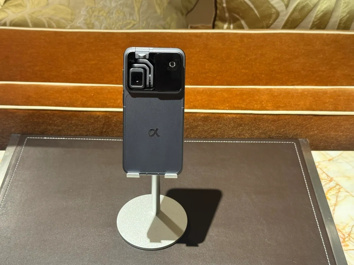 HONOR khẳng định phiên bản Robot Phone hoàn thiện sẽ có cánh tay robot tự vận hành trơn tru