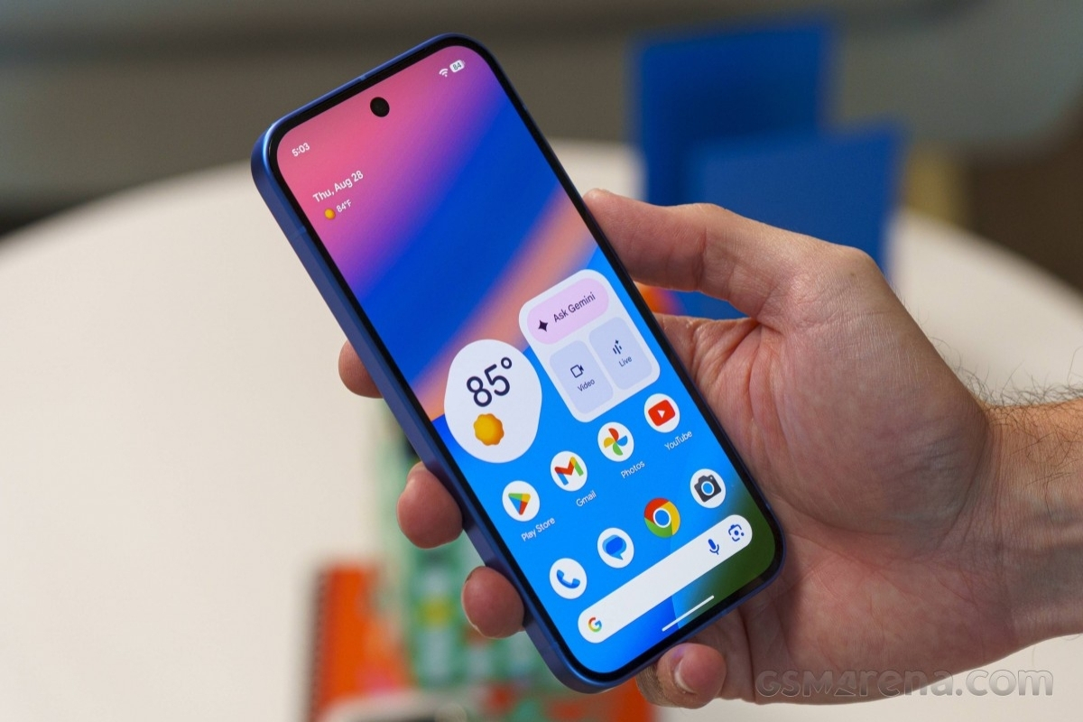 Google Pixel 10 có màn hình 6.3 inch nhỏ gọn