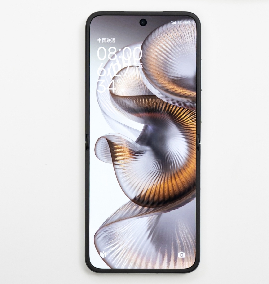 Xiaomi MIX Flip 2 sở hữu viên pin dung lượng 5165mAh