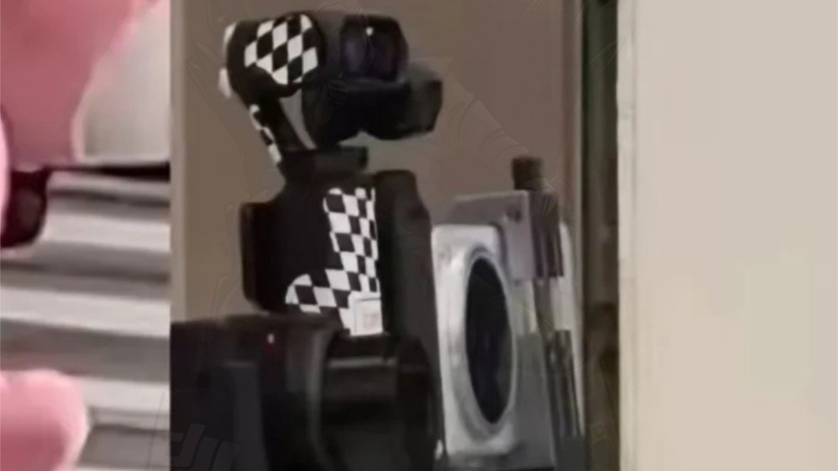 DJI Osmo Pocket 4 lại lộ diện: Thiết kế 2 camera "lạ" chưa từng có, ra mắt ngày 18/12