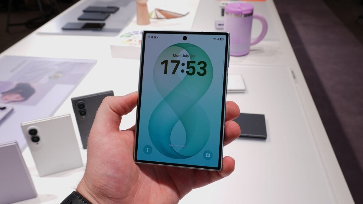 Không bất ngờ: Galaxy Z Fold8 tiêu chuẩn áp đảo bản Ultra về doanh số đặt trước tại Hàn Quốc