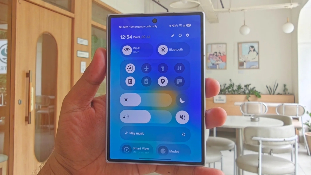 Người dùng thế hệ Galaxy Z Fold8 cần sử dụng máy vô cùng cẩn thận nếu không muốn tốn một khoản tiền lớn