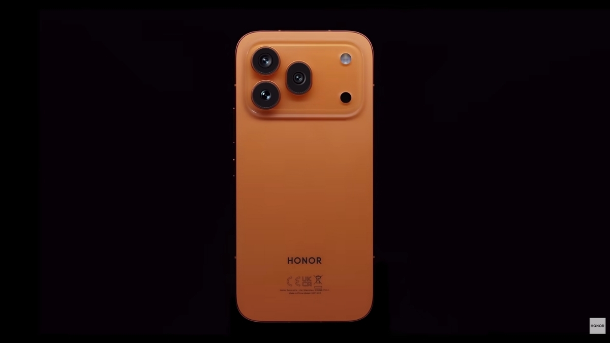 HONOR cũng giới thiệu mẫu HONOR 600 phiên bản màu cam cực kỳ được ưa chuộng