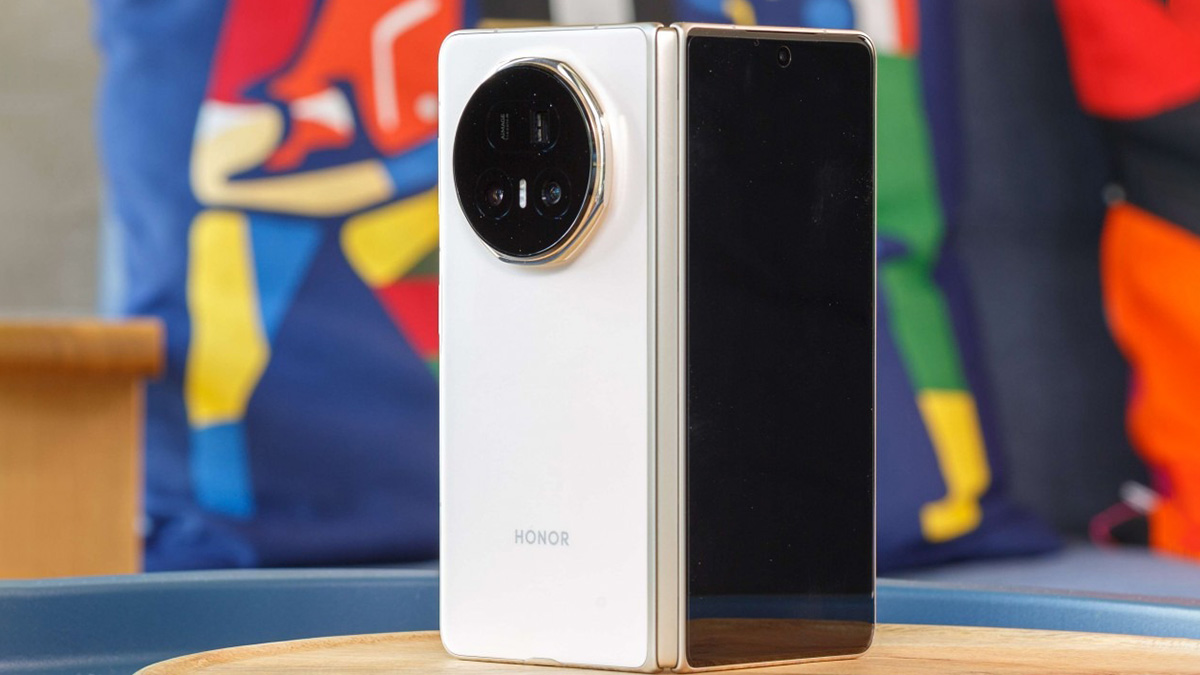 HONOR Magic V5 – Điện thoại gập tiên phong với tính năng phát hiện giả mạo AI
