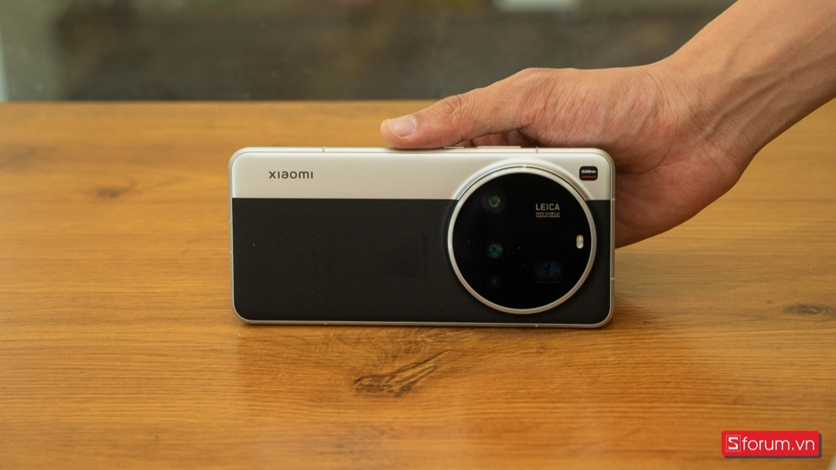 HyperOS 3 chính thức có trên Xiaomi 15 Ultra: Hỗ trợ mở khóa bằng Face ID của Apple