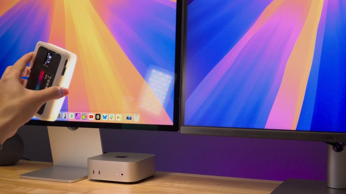 Hình ảnh so sánh giữa hai màn hình Asus ProArt Display 5K và Apple Studio Display