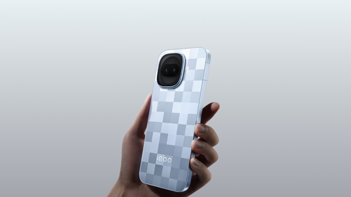 iQOO 15R chốt lịch ra mắt 24/2: Chip Snapdragon 8 Gen 5, pin khủng 7,600mAh