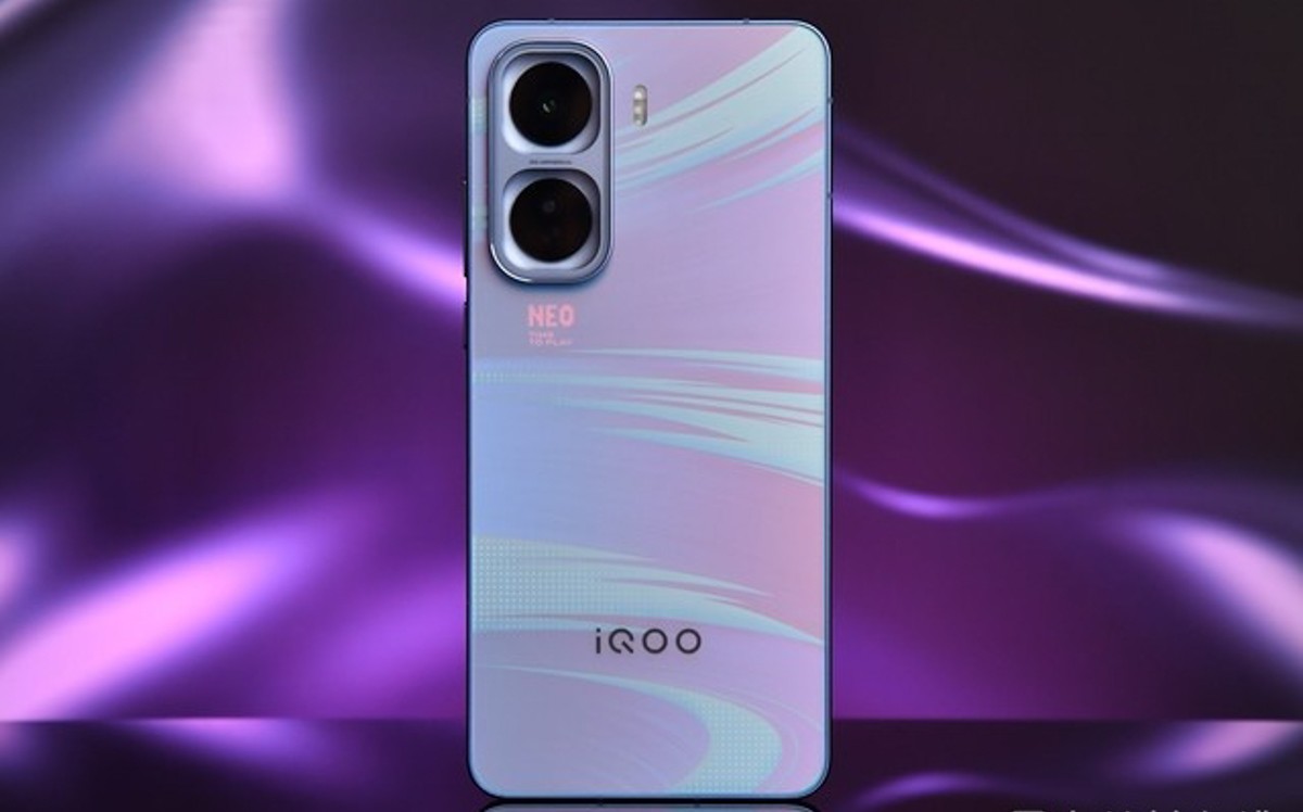 Cuộc đua thông số màn hình trên smartphone sắp thay đổi với iQOO Neo 12