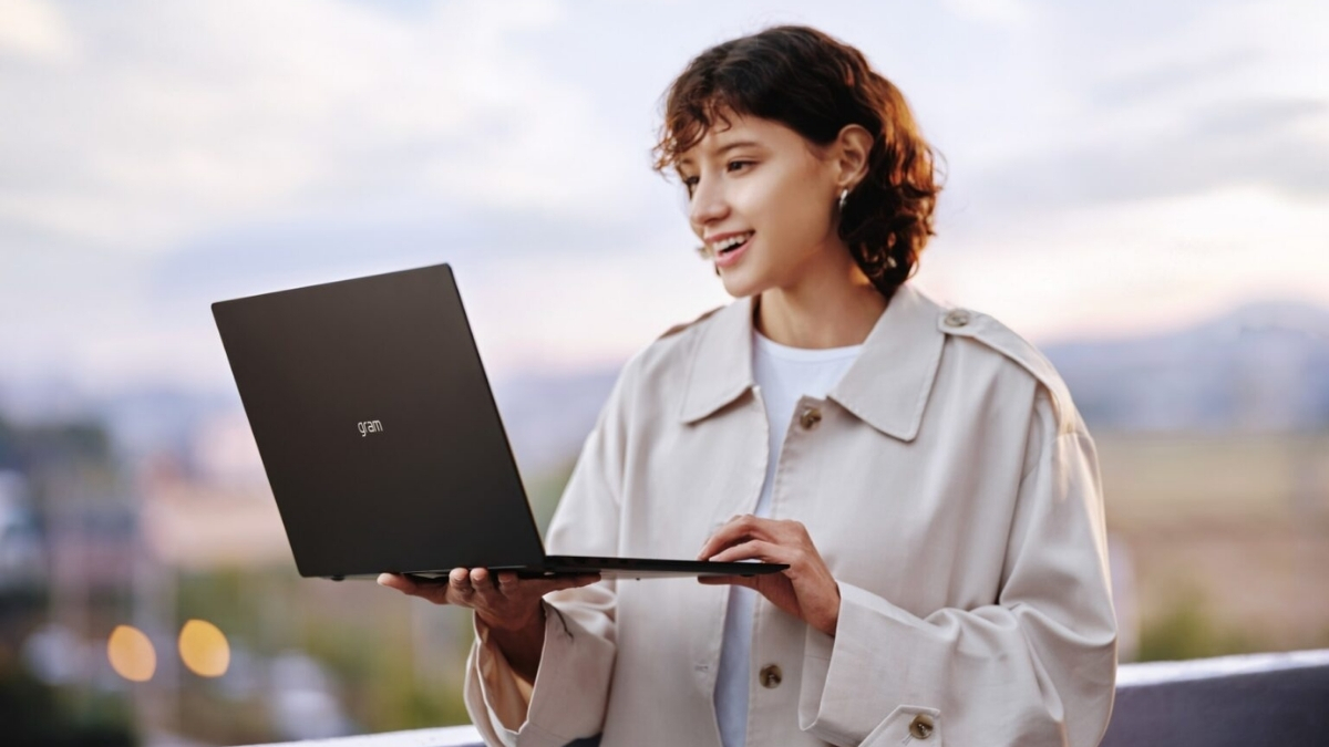 LG Gram Pro 2025 ra mắt với CPU Intel Ultra, RTX 5050, AI hybrid và pin 27 giờ, giá từ 66.6 triệu