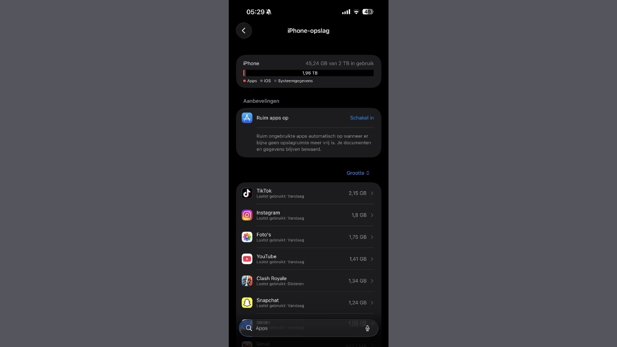 Ảnh chụp màn hình dung lượng 2TB trên chiếc iPhone 17 Pro Max được AppleCare+ đổi trả.