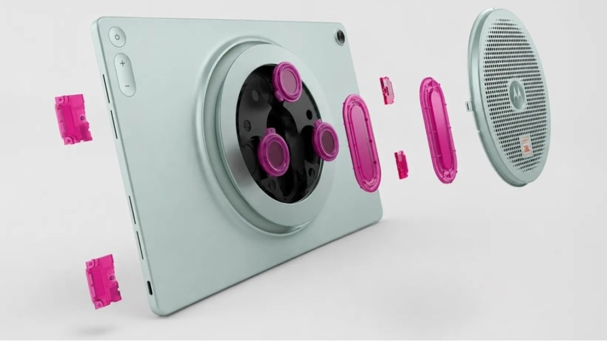 Điểm ăn tiền nhất chính là hệ thống 9 loa JBL Pro Speaker System nằm ở mặt lưng