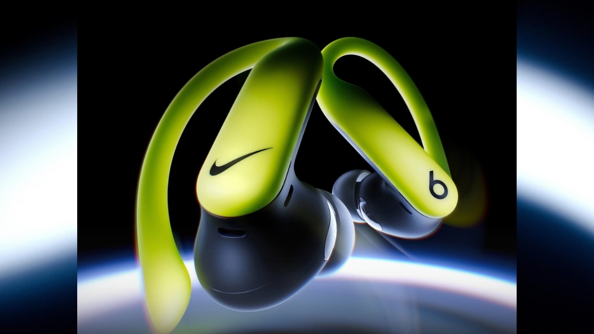 Powerbeats Pro 2 khoác lên mình thiết kế với hai tông màu đen nhám và xanh Volt cực kỳ nổi bật