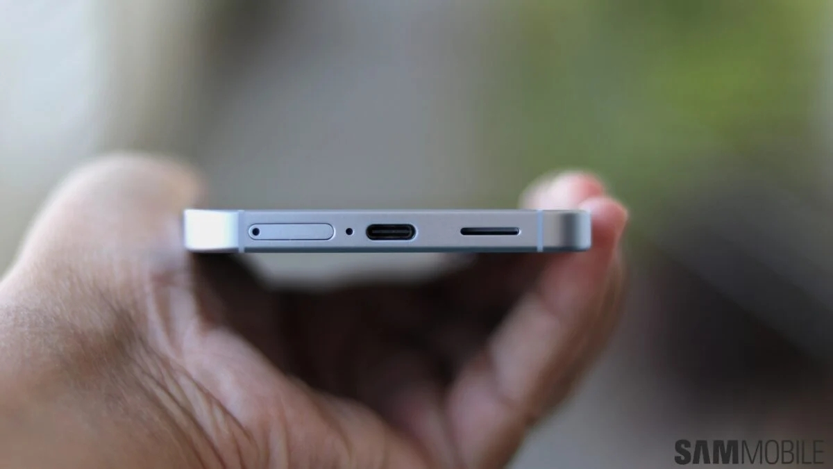 Tính năng ẩn trên One UI 8.5 lộ diện: Hỗ trợ ghi âm chuẩn 24-bit qua mic Bluetooth rời