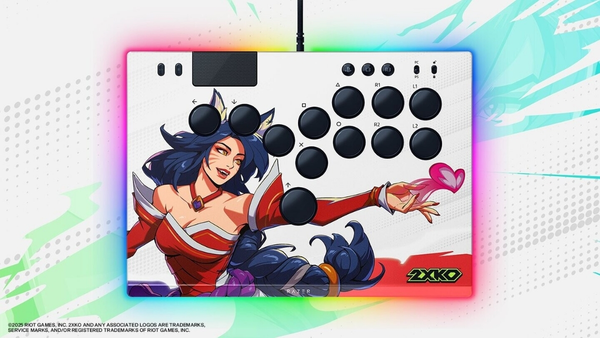 Razer Kitsune - 2XKO Edition, một bộ điều khiển arcade dạng leverless (không có cần gạt)