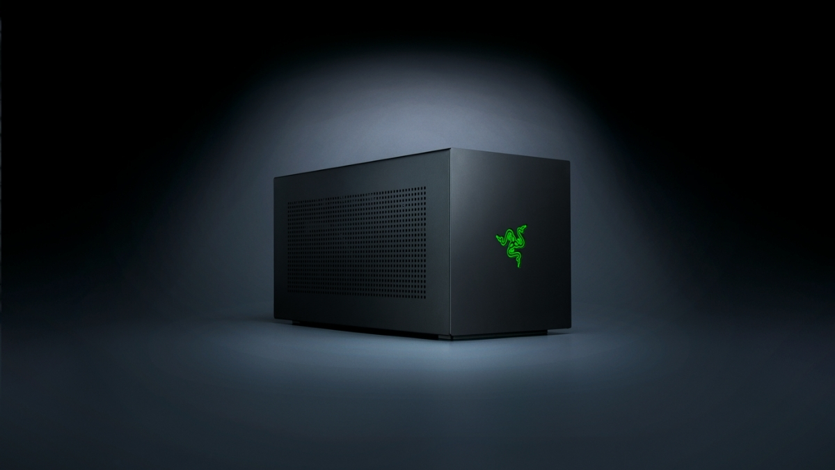 eGPU Core X V2 với Thunderbolt 5, vỏ case được thiết kế để chứa các card đồ họa máy tính để bàn lớn