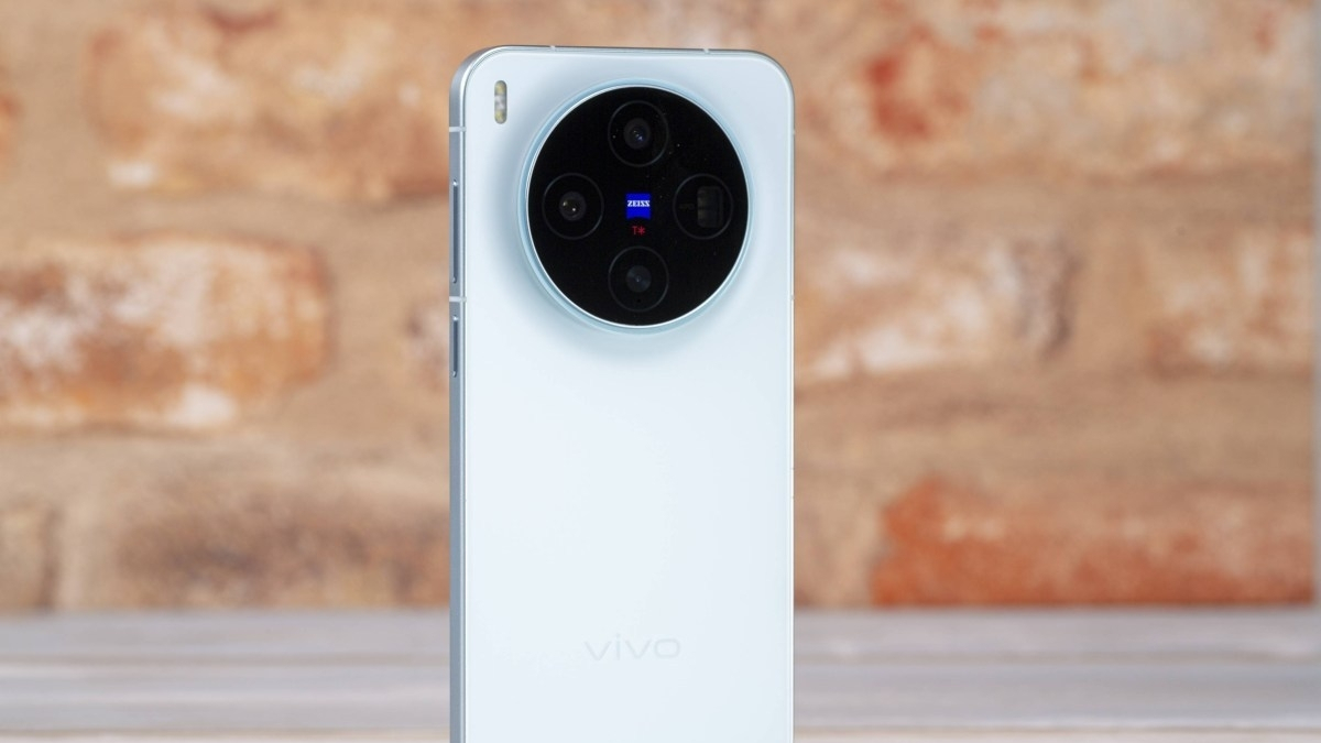 Rò rỉ camera vivo X500: Từ bỏ cảm biến 200MP khủng để đổi lấy ống kính Sony 50MP?
