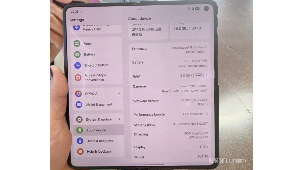OPPO trang bị hai camera selfie 20MP riêng biệt cho cả màn hình chính và màn hình phụ