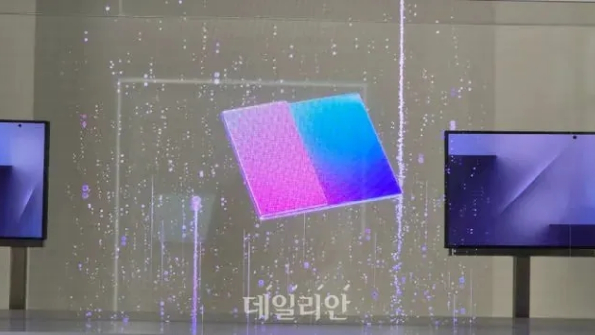 Samsung Galaxy Z TriFold chỉ đặt mục tiêu dưới 50,000 máy?