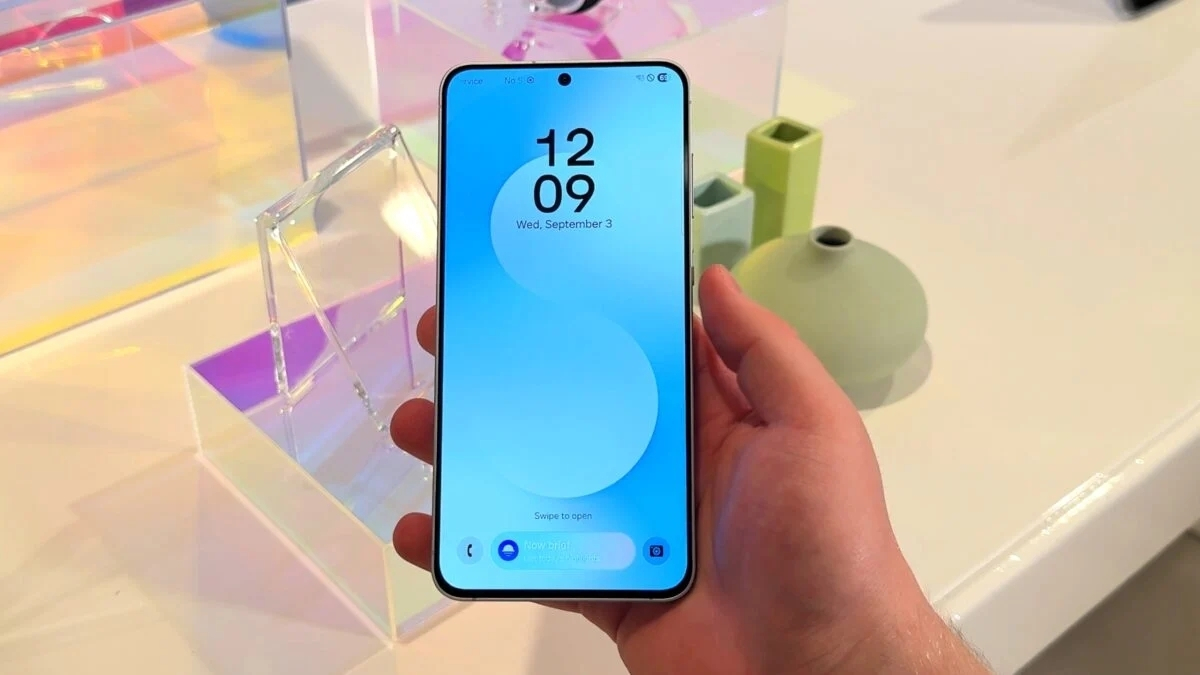 Samsung One UI 8.5 cập bến Galaxy S25 FE và A26 giá rẻ: Cải thiện độ chính xác vân tay, nâng cấp giao diện