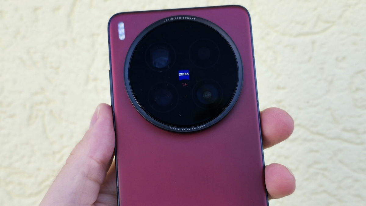 vivo tung bản cập nhật camera cực khủng cho X200 Ultra và loạt flagship đình đám
