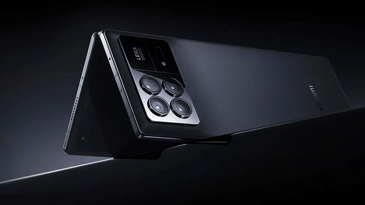 Smartphone gập màn hình rộng Xiaomi lộ diện qua HyperOS, hứa hẹn trang bị XRING O3 và ba camera Leica