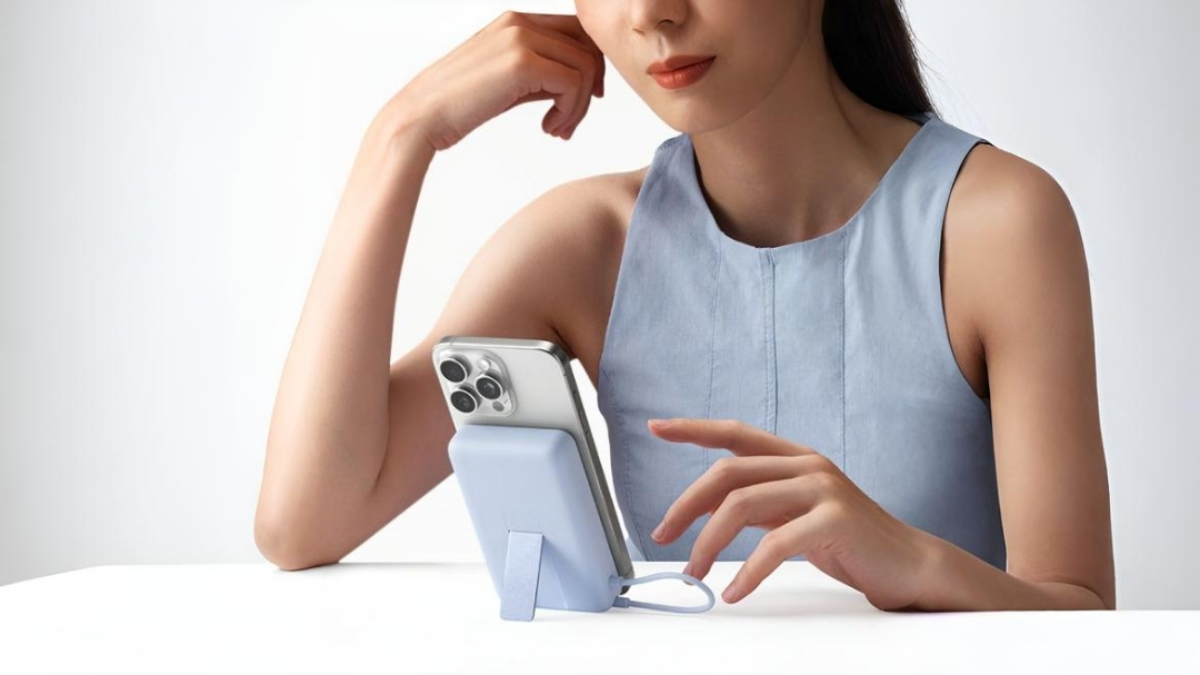Xiaomi Magnetic Power Bank Stand có chân đế tích hợp có thể mở rộng đến 80 độ