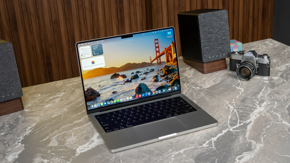 Đánh giá MacBook Pro 14 inch M5 sau 1 năm ra mắt: Từ M3 Max xuống M5, được và mất những gì?