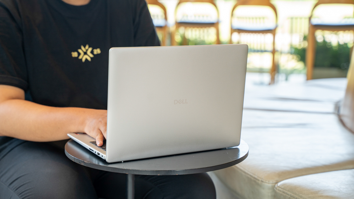 Top laptop Dell giá rẻ cho sinh viên: Chọn đúng máy, học tập hiệu quả, tiết kiệm chi phí Top laptop Dell giá rẻ cho sinh viên: Chọn đúng máy, học tập hiệu quả, tiết kiệm chi phí