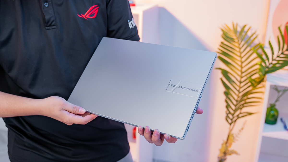 Top 5 laptop cho tân sinh viên 2026: Học tập mượt mà, giá chỉ từ 12 triệu đồng