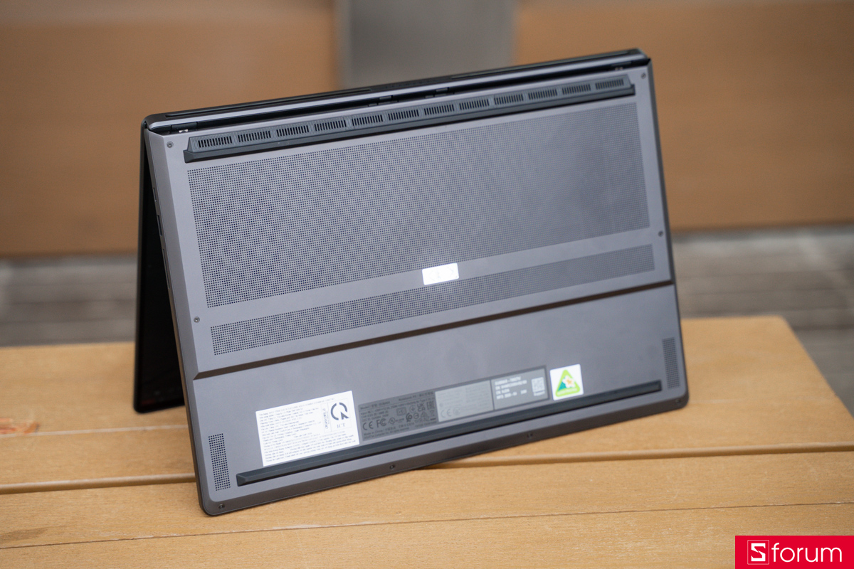 Hệ thống tản nhiệt của ROG Zephyrus G16 2026