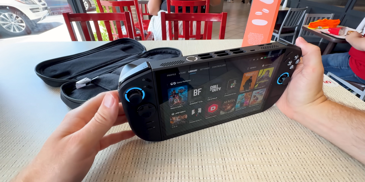 Cân nặng của Lenovo Legion Go 2