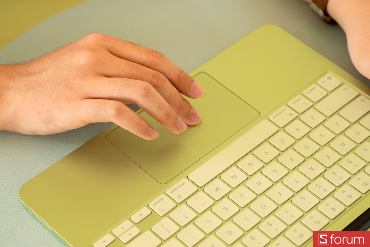 Trackpad Muti-Touch trên MacBook Neo