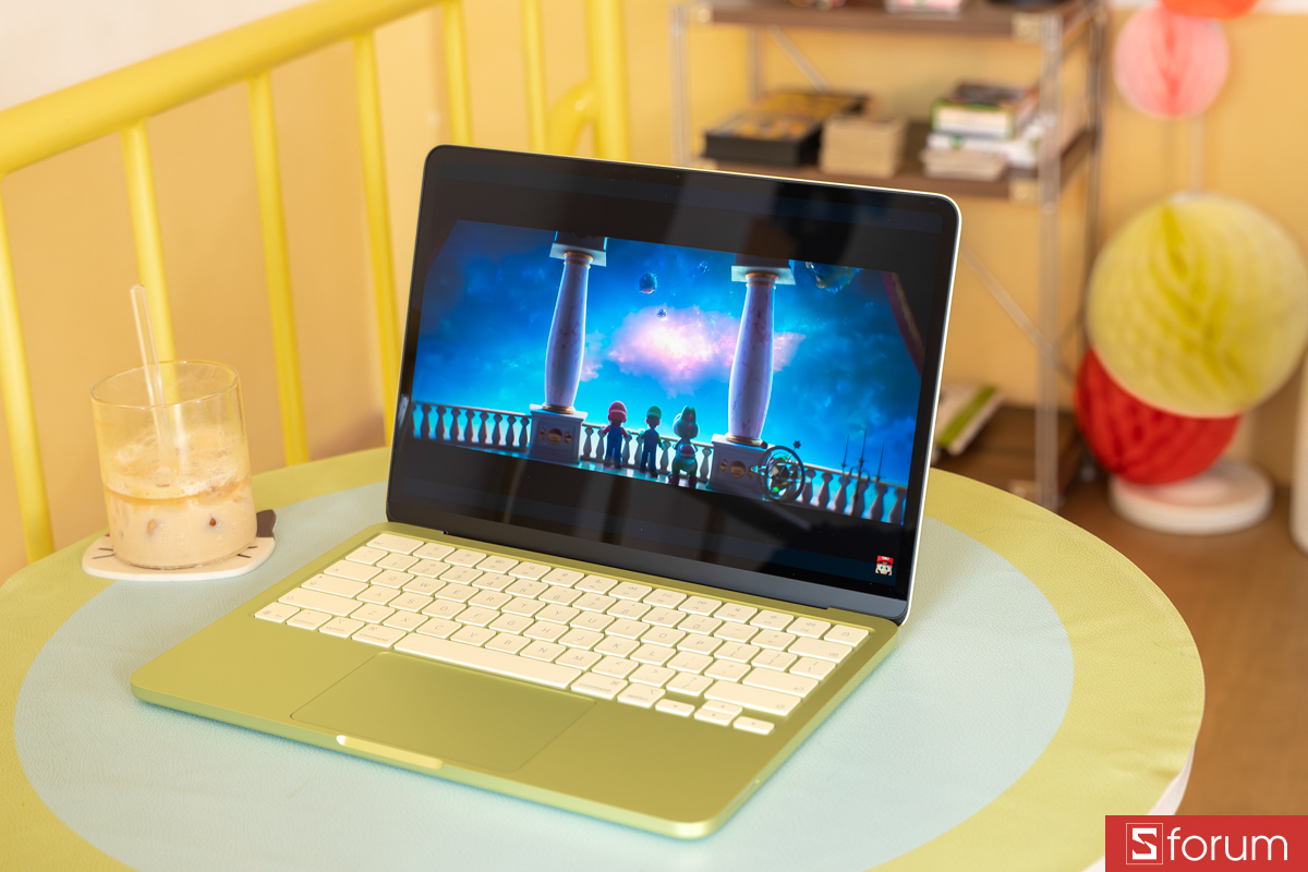Nghe nhạc cùng MacBook Neo