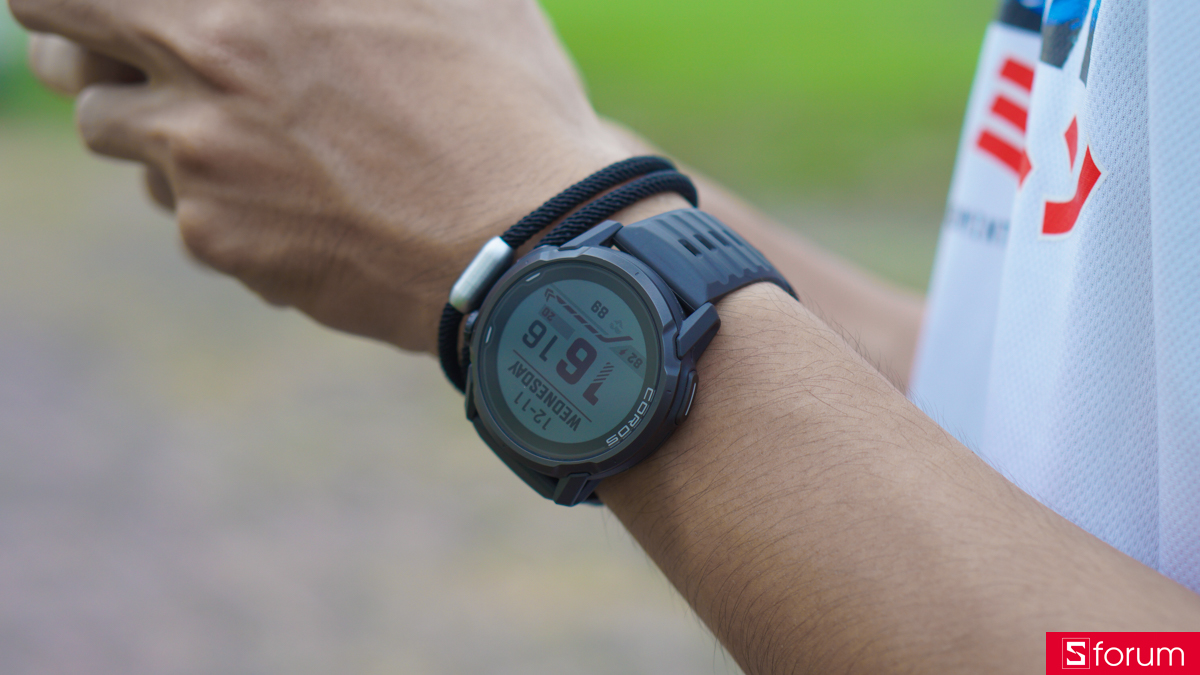 Ngay từ khi được trải nghiệm Coros Apex 4, mình cảm nhận được sự cứng cáp, bền bỉ và đậm chất thể thao của sản phẩm này