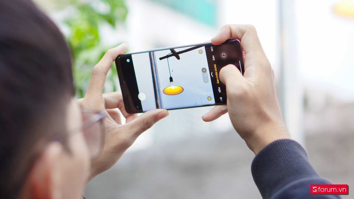 HONOR X9c hỗ trợ quay video 4K 30FPS với chống rung quang học OIS, chất lượng video ở mức khá với chi tiết cao