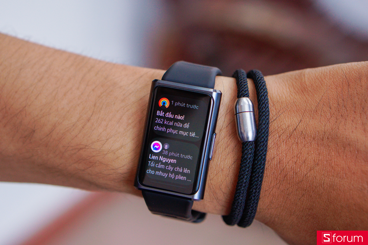 Chạy trên nền tảng HarmonyOS 6.0, Huawei Band 11 Pro mang lại các thao tác vuốt chạm, cuộn trang mượt mà không độ trễ, vượt xa các đối thủ cùng phân khúc